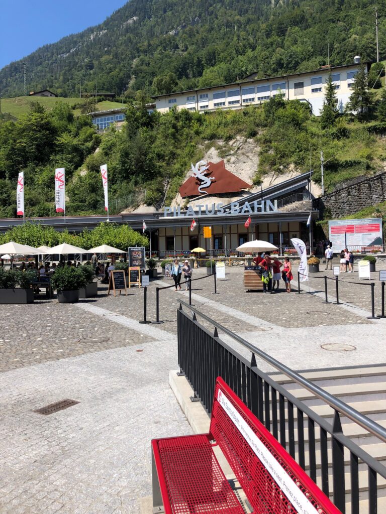 Gare du Pilatusbahn à Alpnachstad
