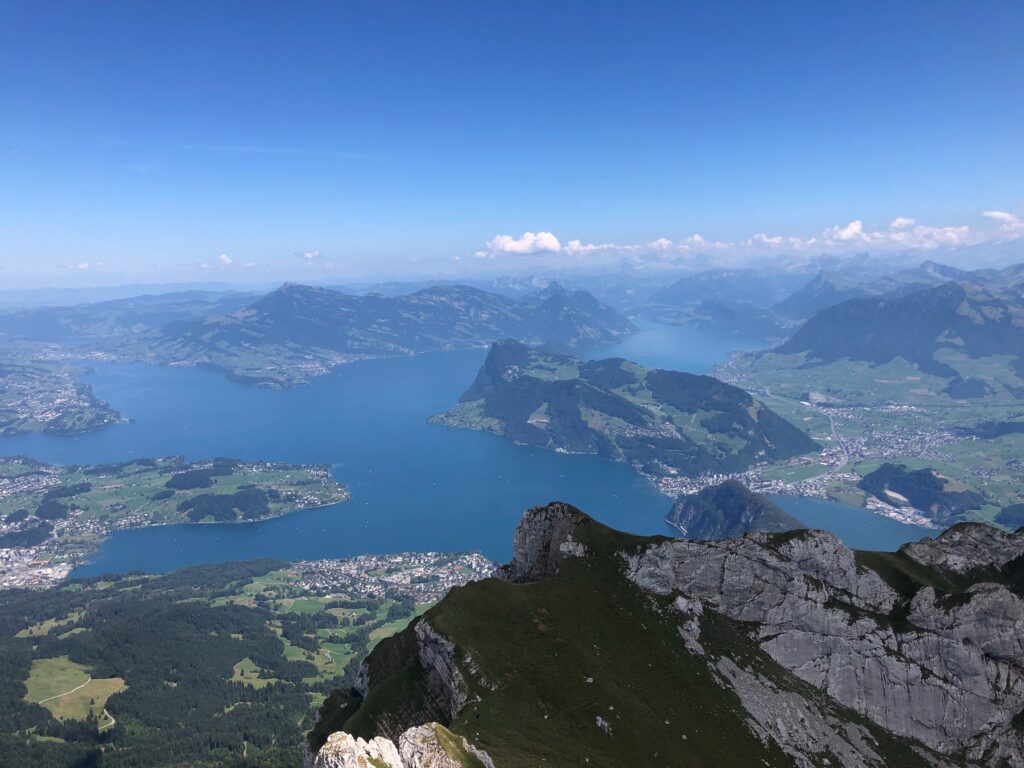 Panorama sur le lac des Quatre-Cantons