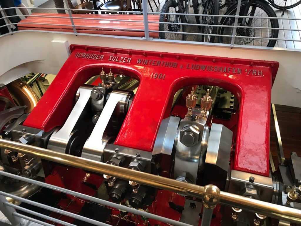 DS URI Vue sur la machine à vapeur