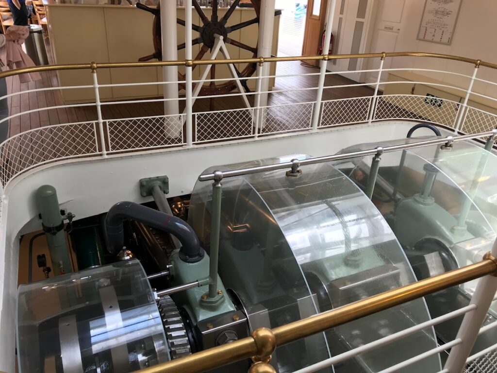 SS RHÔNE Machine à vapeur avec graissage automatique