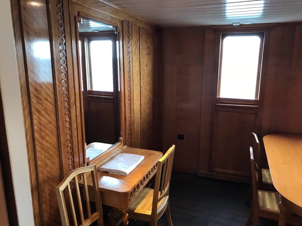SS SIMPLON Petit salon sur le pont principal
