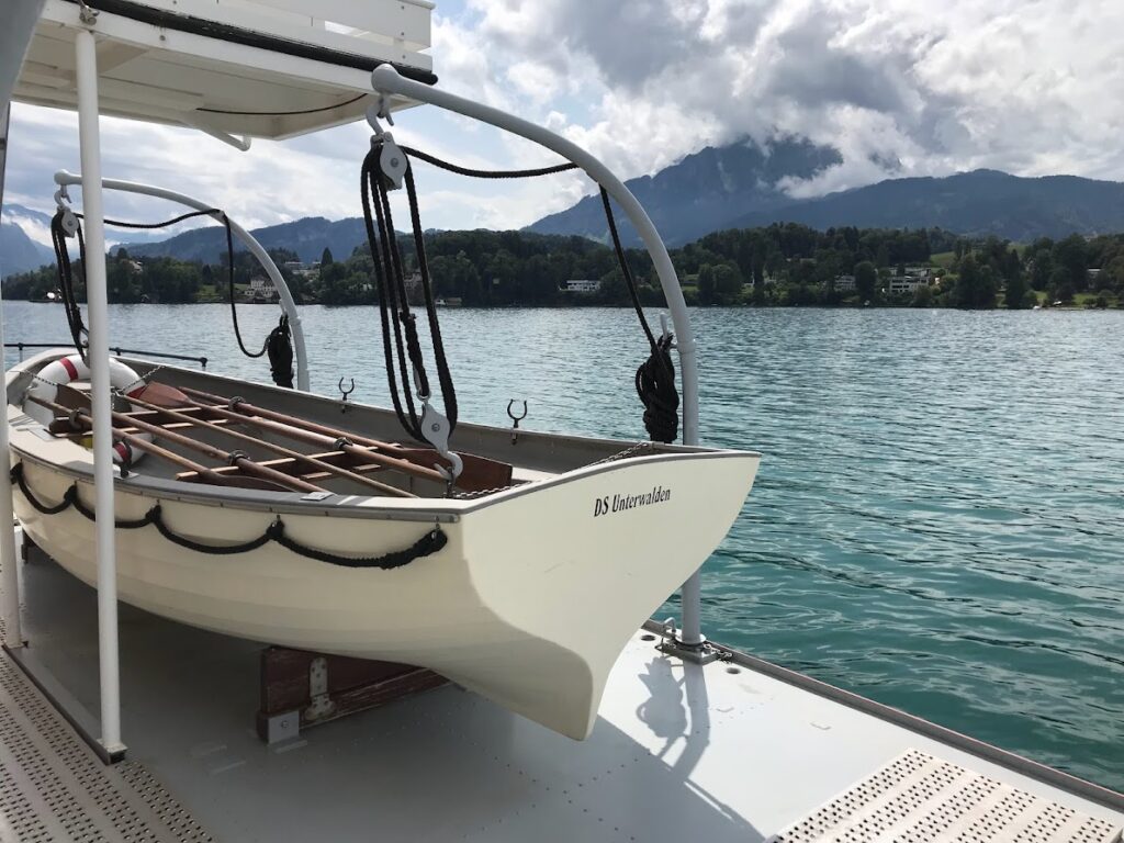 DS UNTERWALDEN Canot de sauvetage