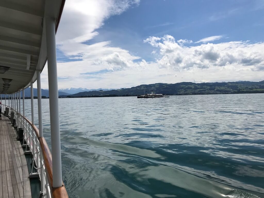Arrivée du bateau à vapeur Hohentwiel