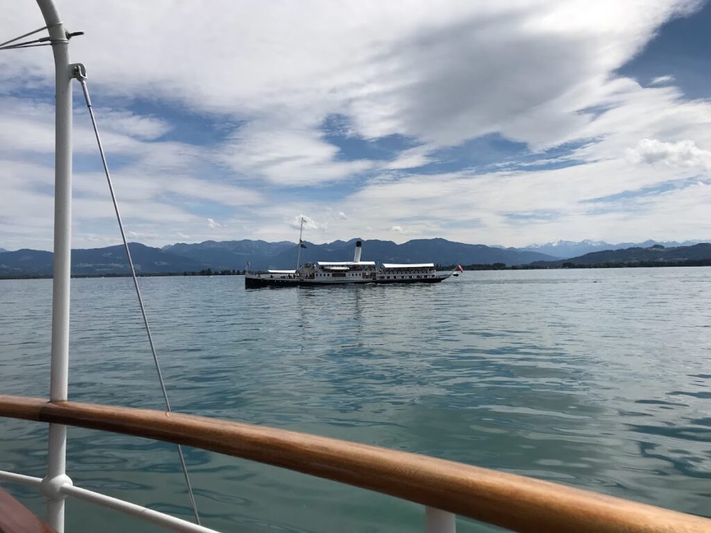 Arrivée du bateau à vapeur Hohentwiel