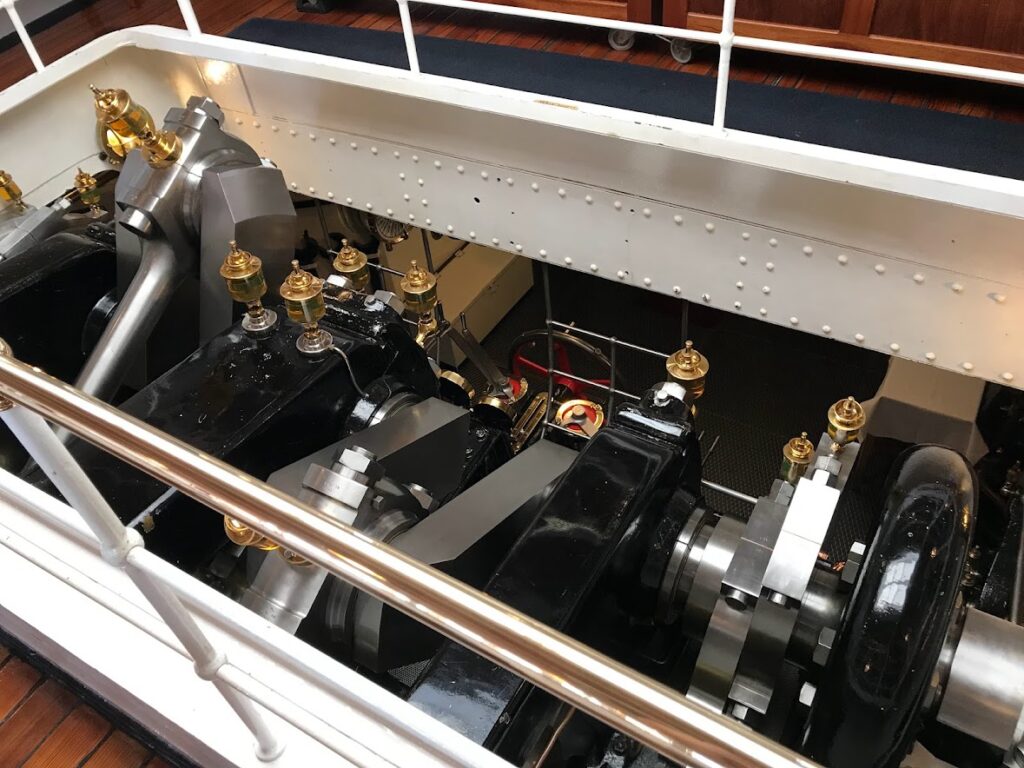 DS HOHENTWIEL La machine à vapeur