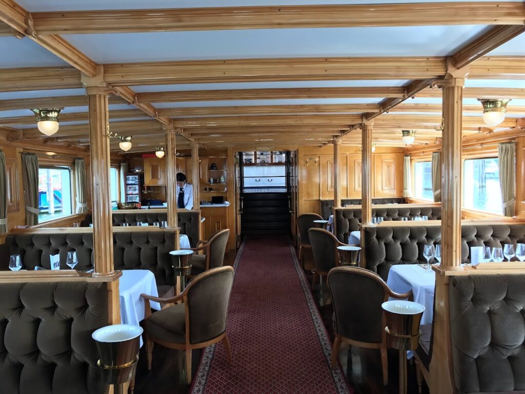 Le salon de 1ère classe